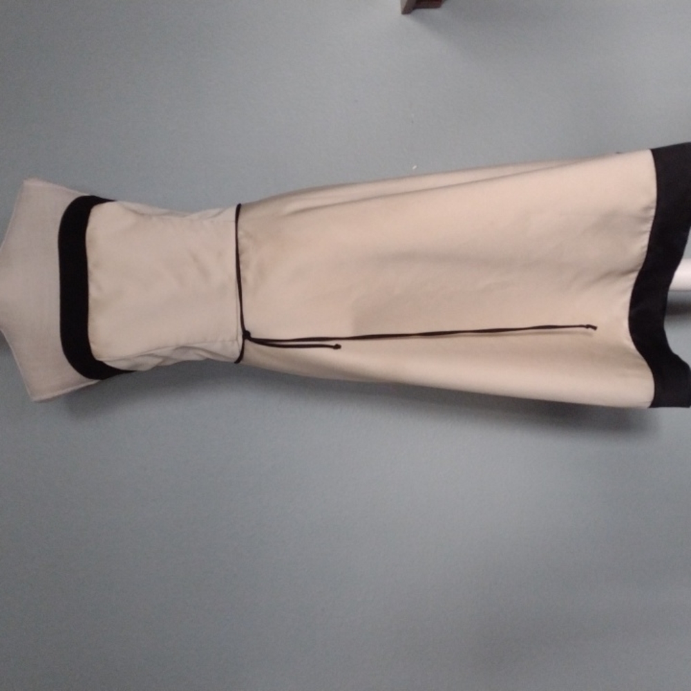 WHITE house Black market dress